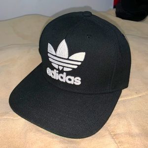 Adidas flat brim SnapBack